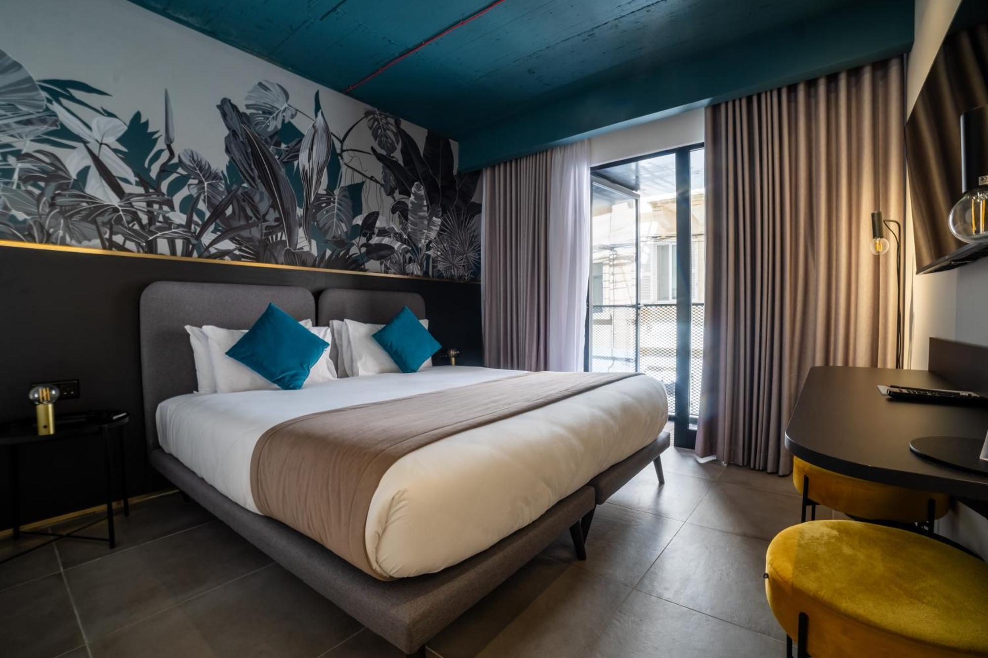 Eleven By Warren Collection Apartment Sliema Bagian luar foto