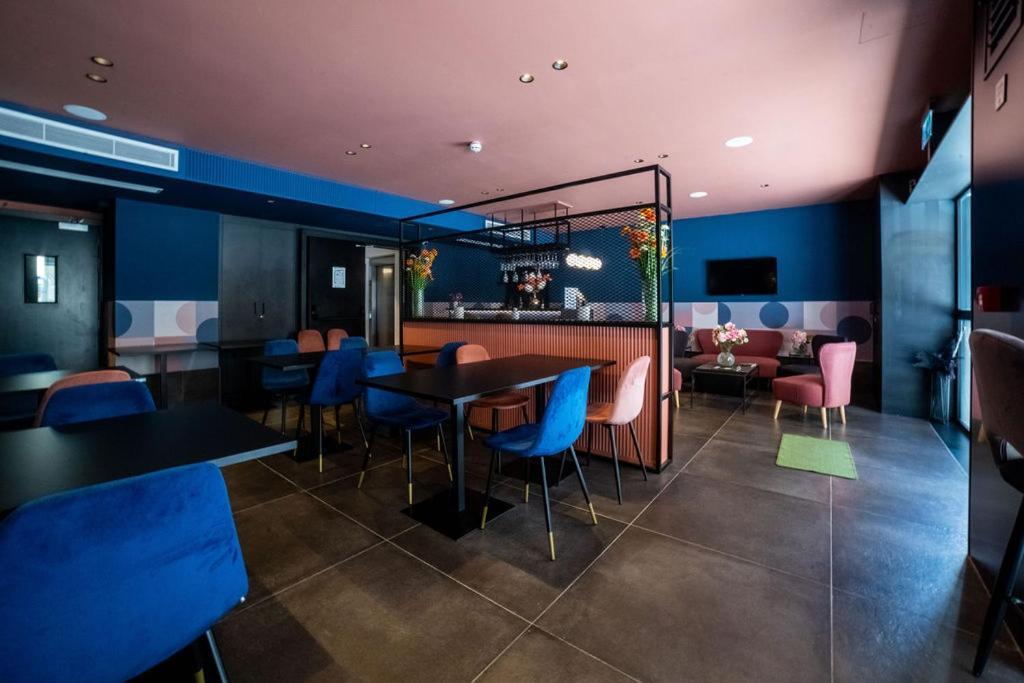 Eleven By Warren Collection Apartment Sliema Bagian luar foto